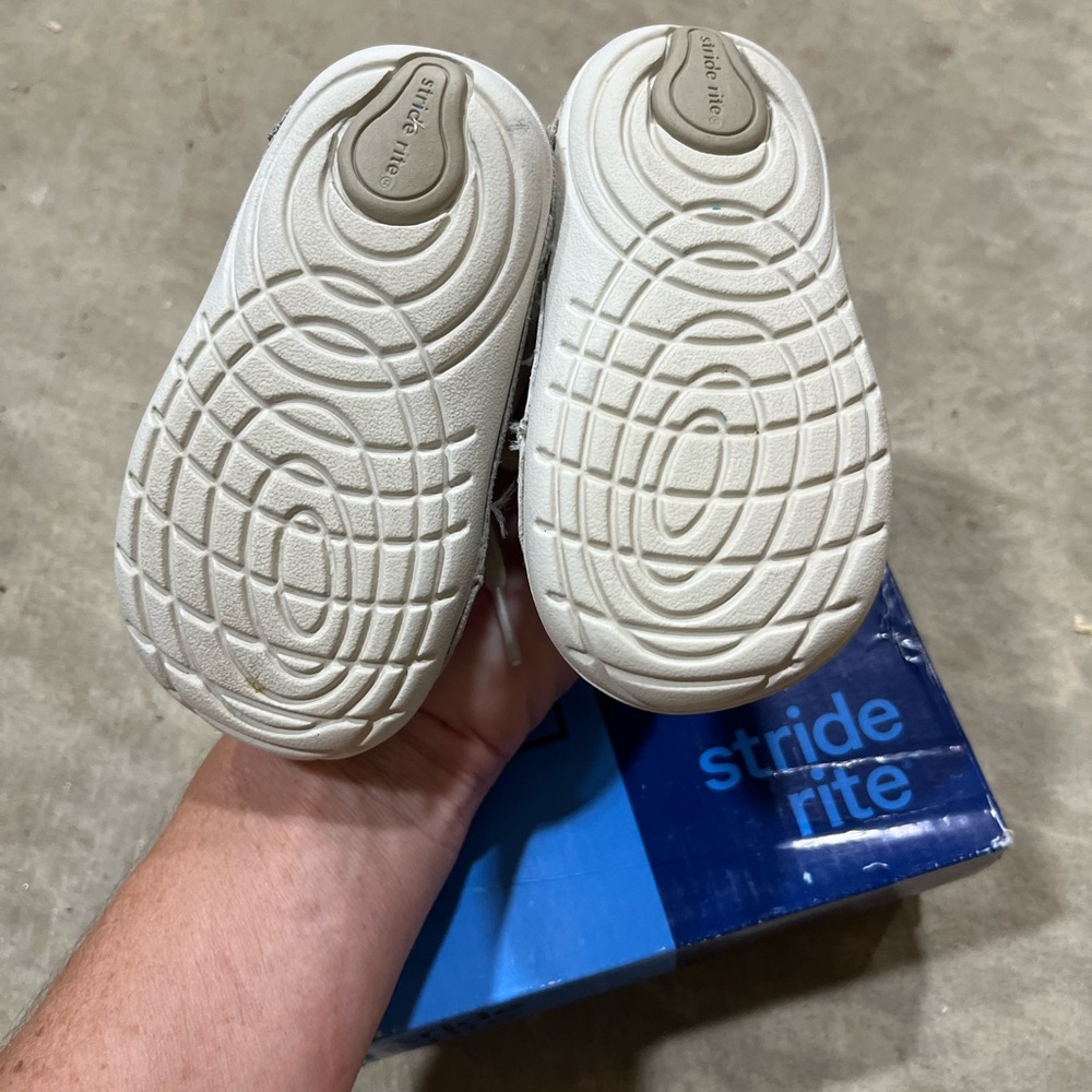 Stride Rite - Picture 3 of 4